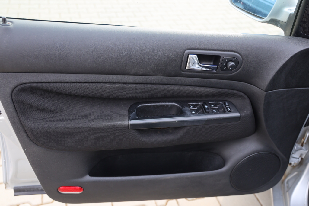 Volkswagen Golf 2001 photo 8