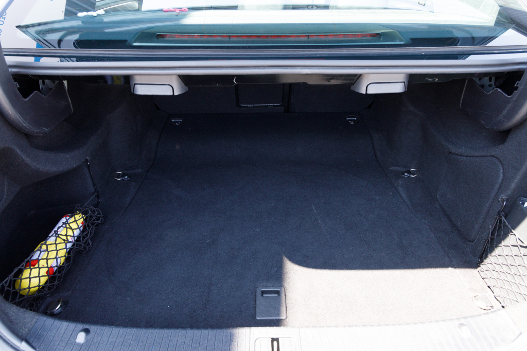 Mercedes-Benz  E220 2013 photo 23