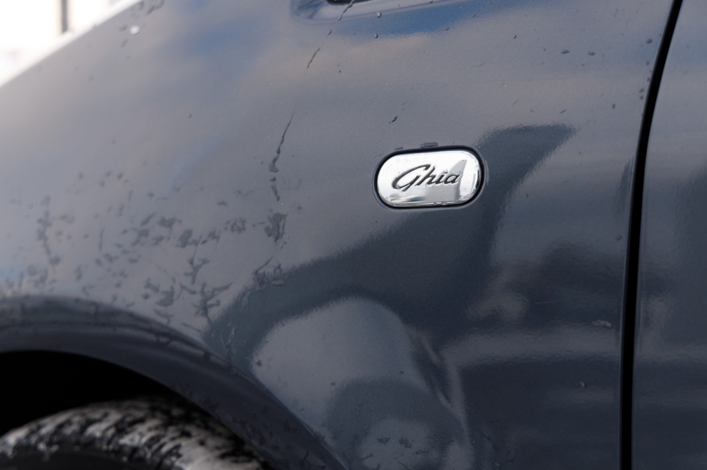 Ford C-Max Ghia photo 7