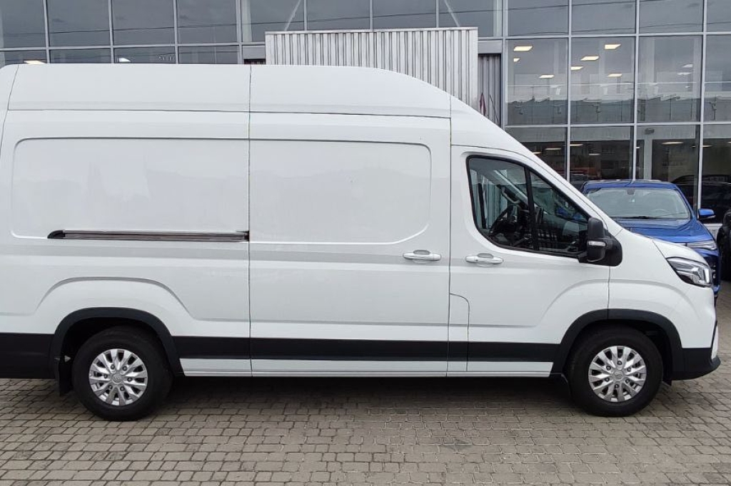 Maxus Deliver 9 2024 photo 2