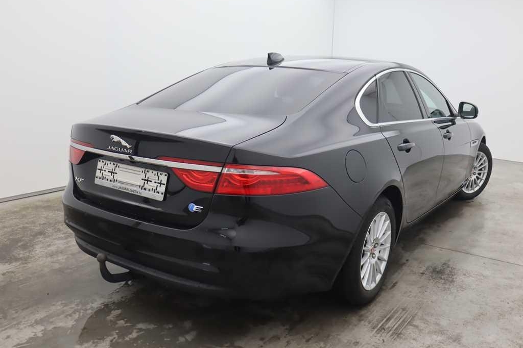 Jaguar XF 2017 фото 3