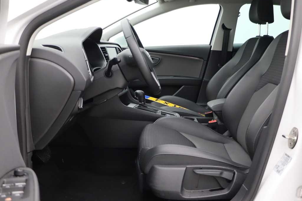 SEAT Leon 2017 photo 2