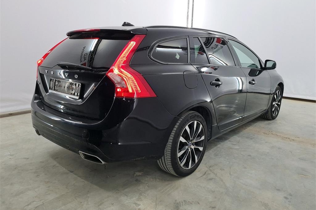 Volvo V60 2017 фото 4