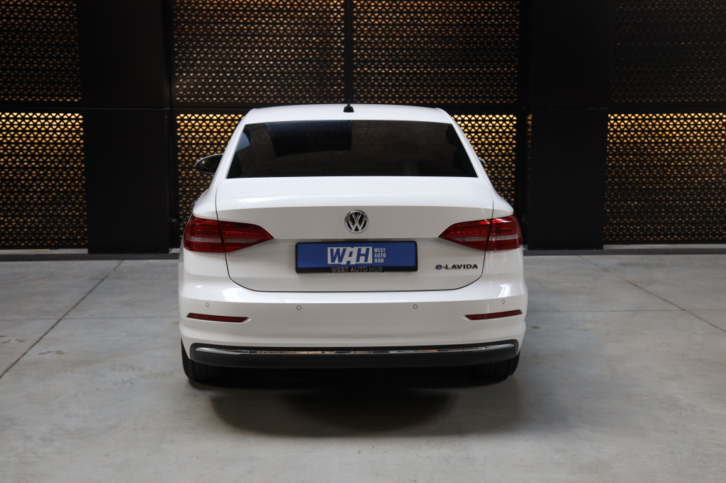 Volkswagen e-Lavida 2021 photo 5