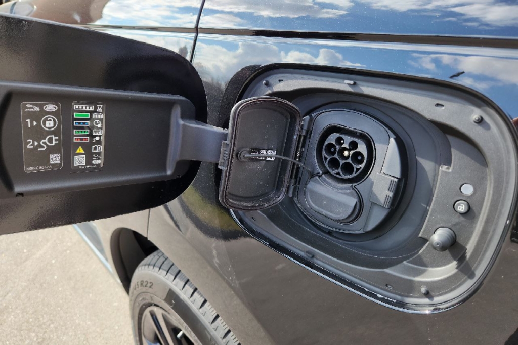 Land Rover Range Rover HSE P440e 2022 photo 7