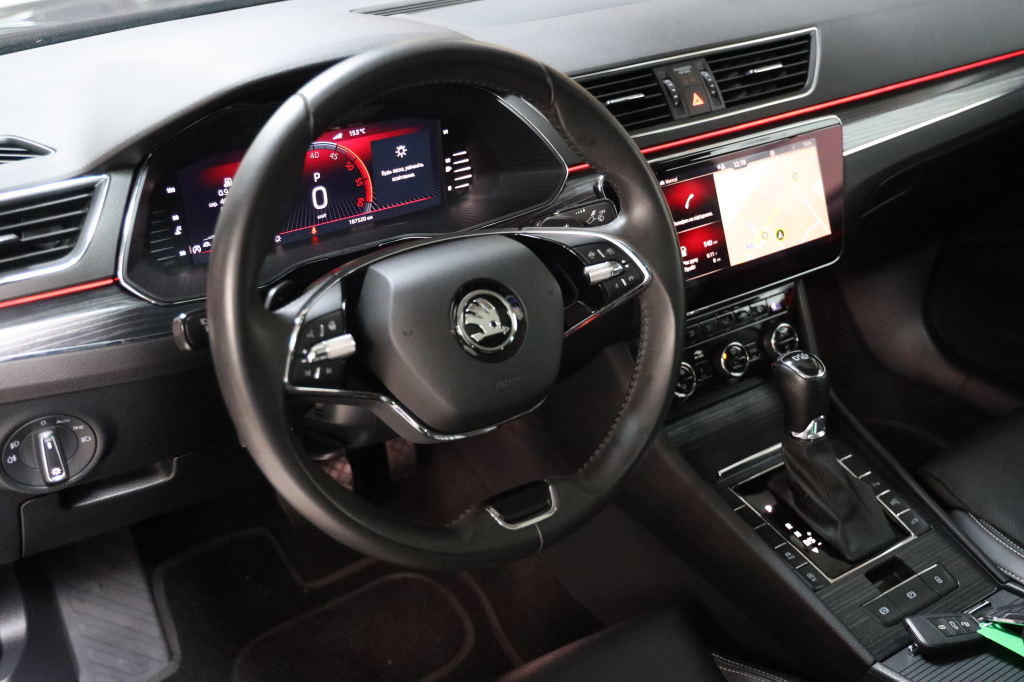 Skoda Superb 2022 фото 13