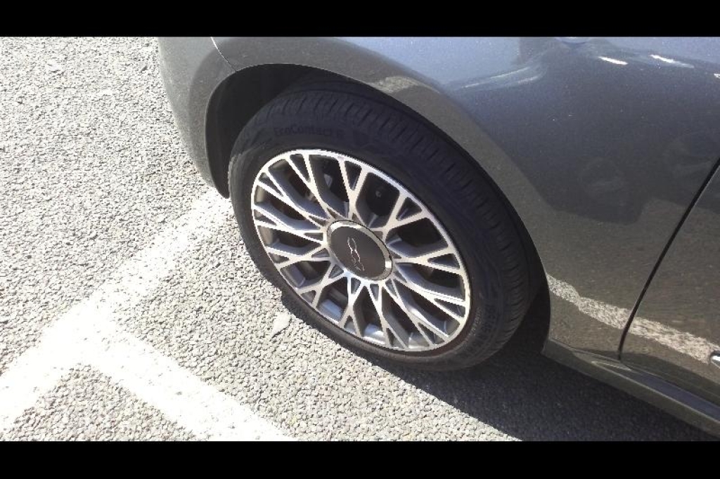 Fiat 500C 2020 фото 13