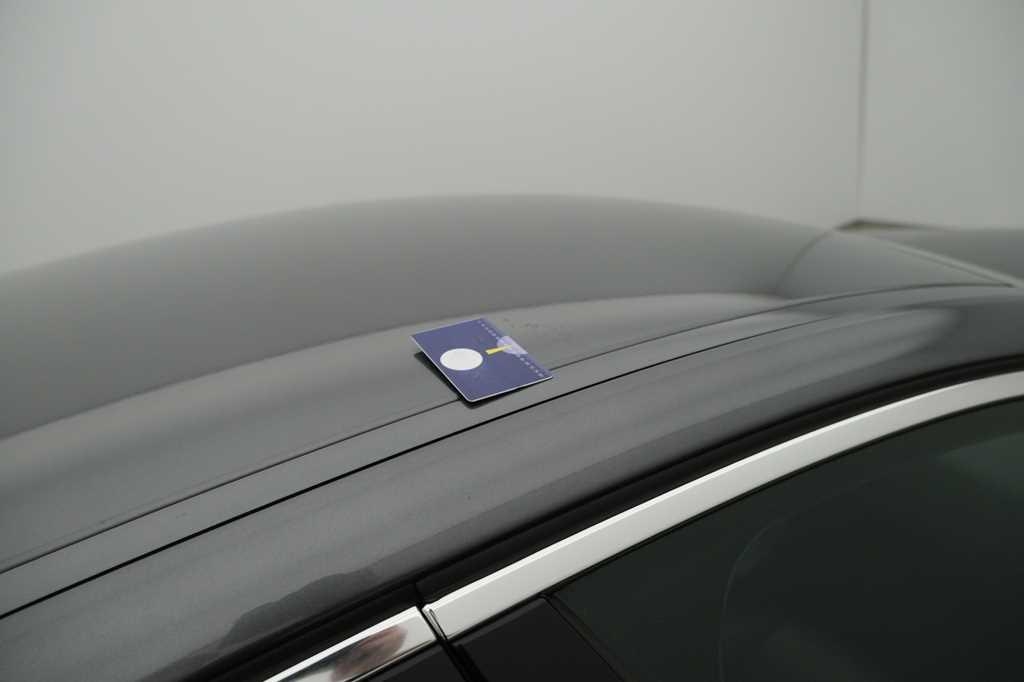 Jaguar XE 2015 фото 24