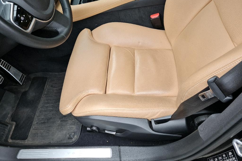 Volvo S90 2019 фото 31