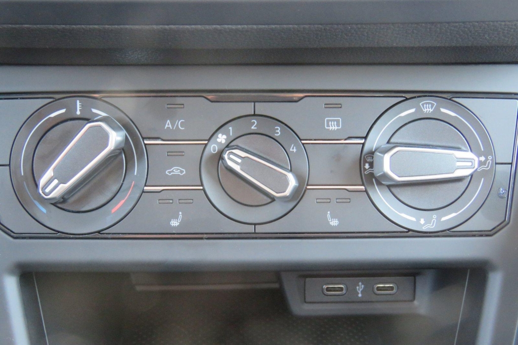 Volkswagen Polo 2021 фото 1