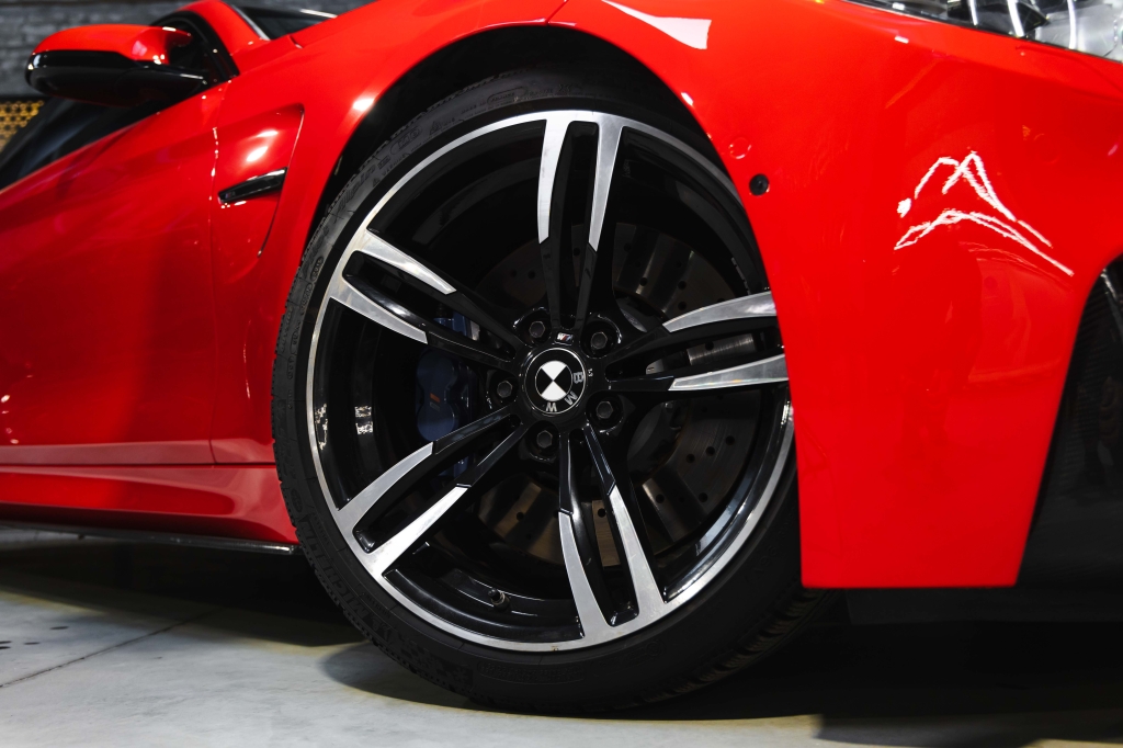 BMW M4 2015 фото 13