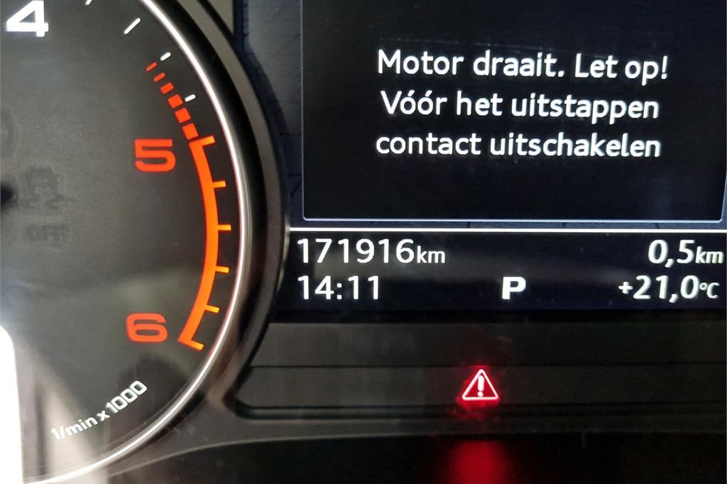 Audi A4 Avant 2016 фото 5