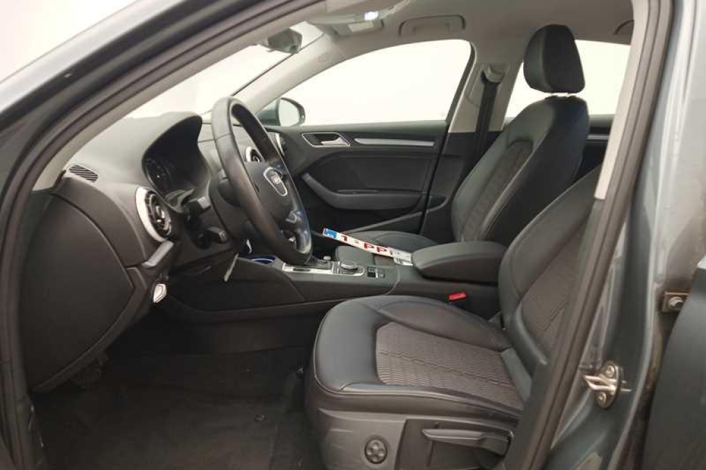 Audi A3 2016 фото 5