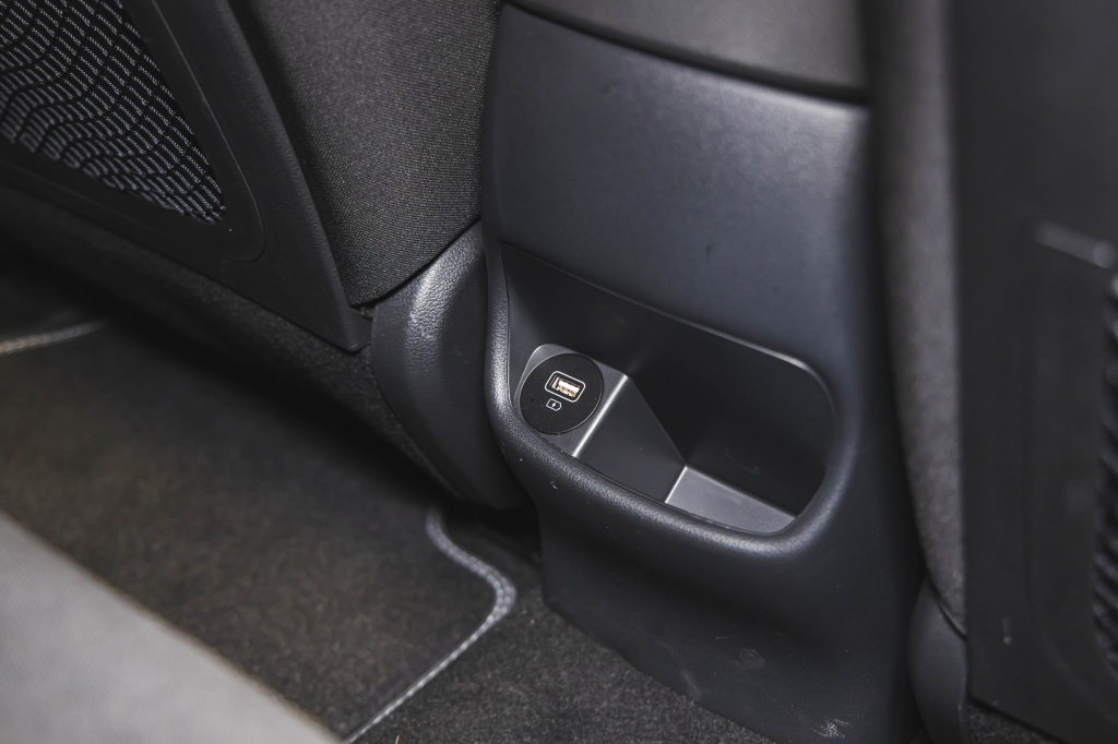 Hyundai Kona Electric 2021 фото 38