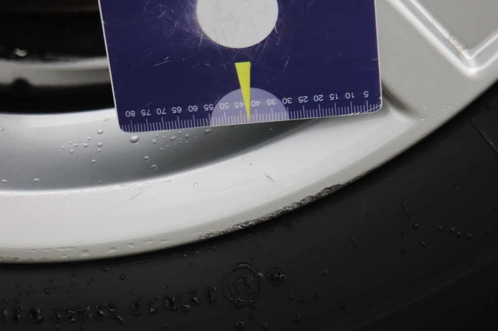 Audi A4 2016 фото 12