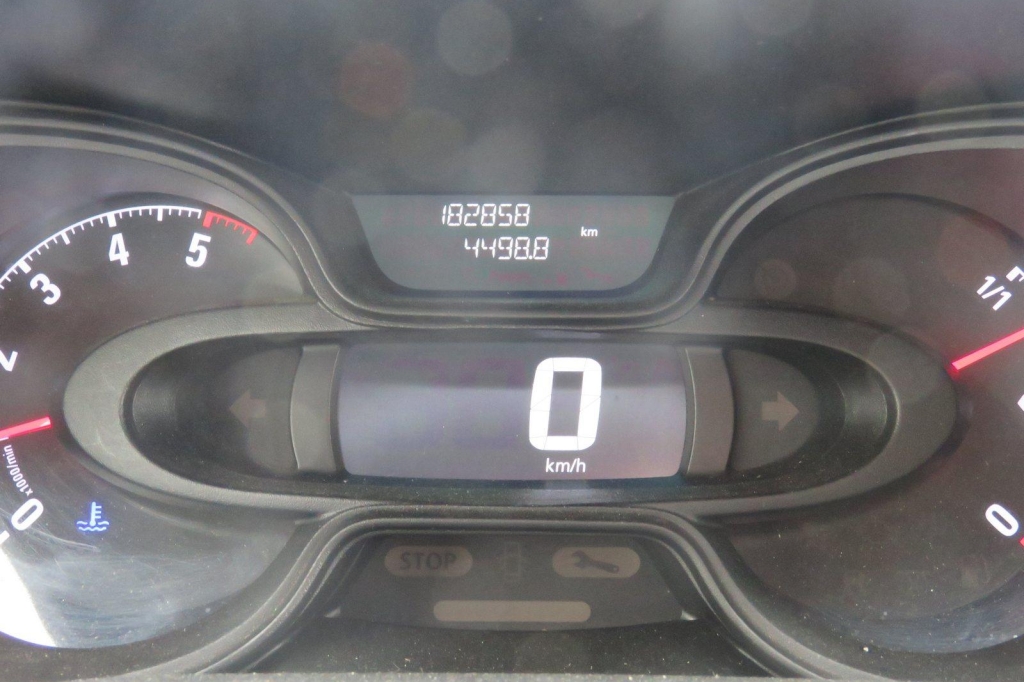 Opel Vivaro 2018 фото 8