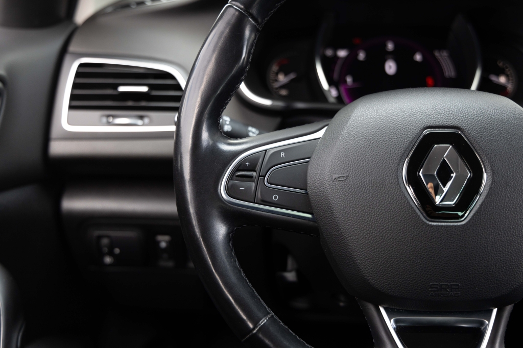 Renault Megane 2020 фото 17