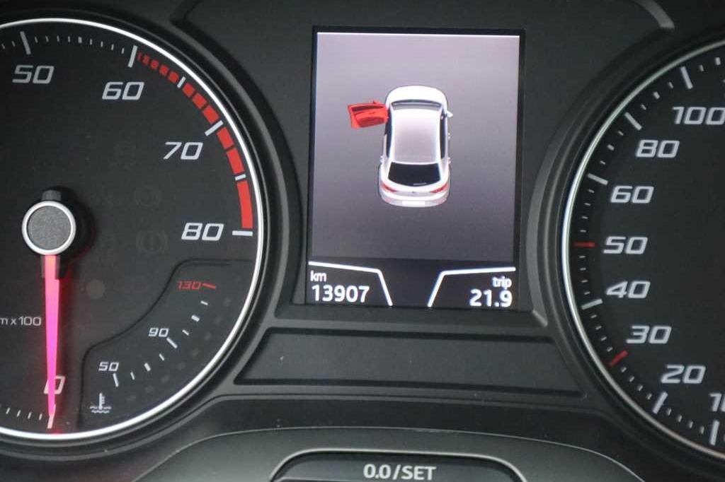 SEAT Leon 2017 photo 1