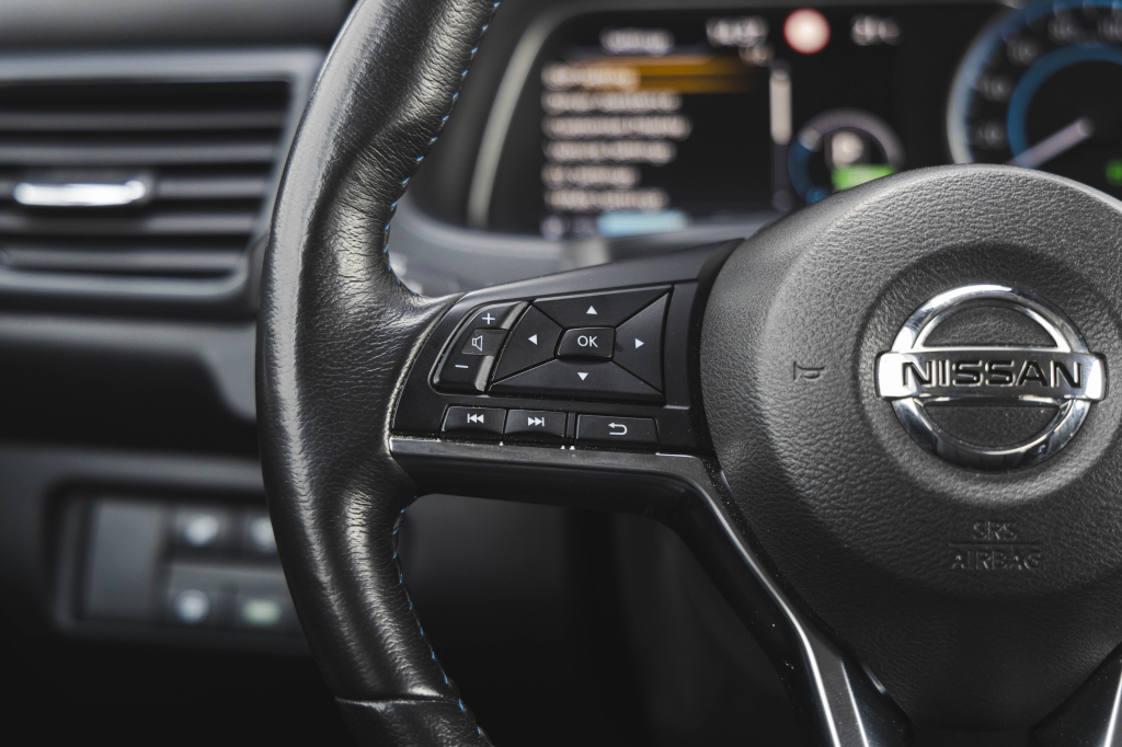 Nissan Leaf Tekna 2018 фото 31