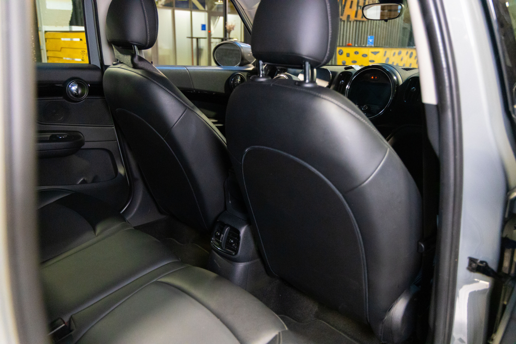 MINI Cooper Clubman 2021 фото 11