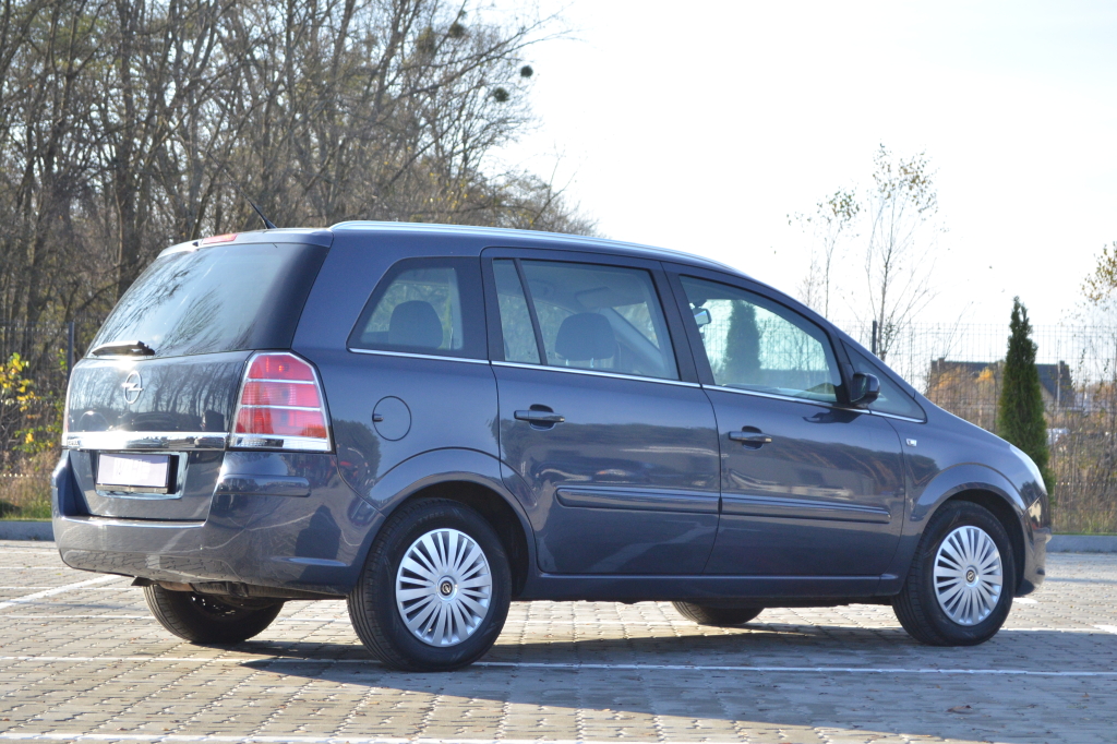 Opel Zafira photo 3