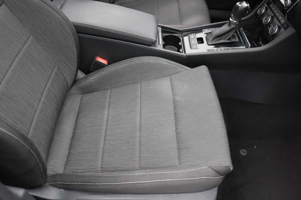 Skoda Superb Combi 2016 фото 42