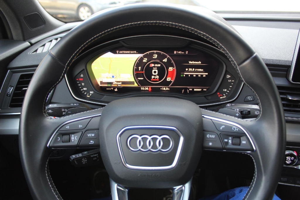 Audi SQ5 2019 photo 11