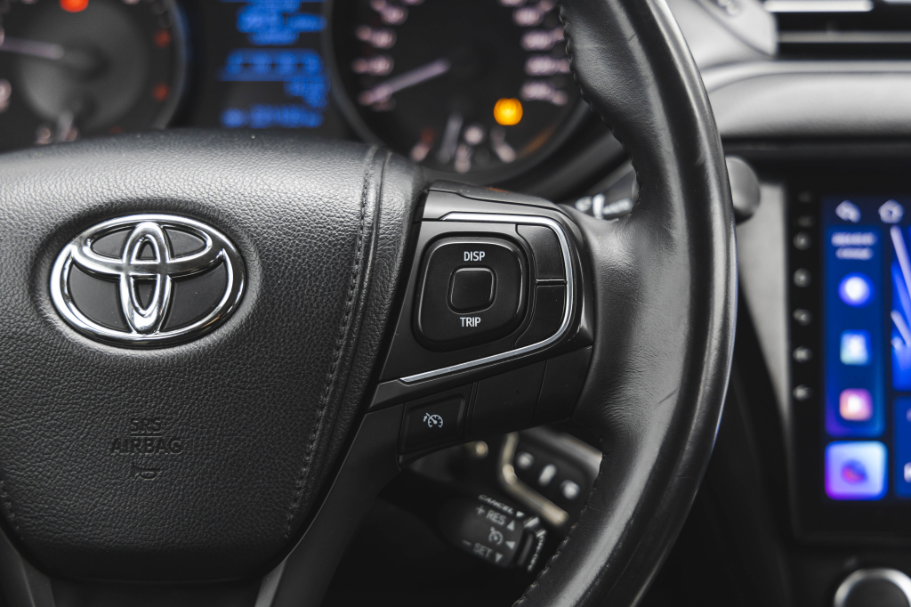 Toyota Avensis 2016 фото 21