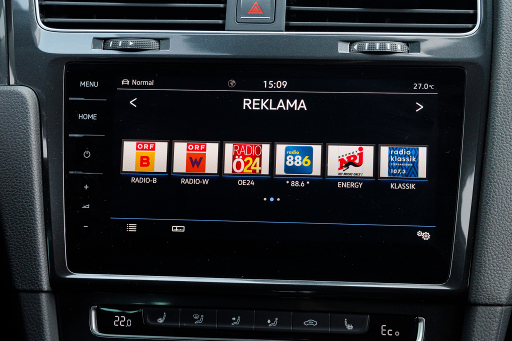 Volkswagen e-Golf 2018 фото 14