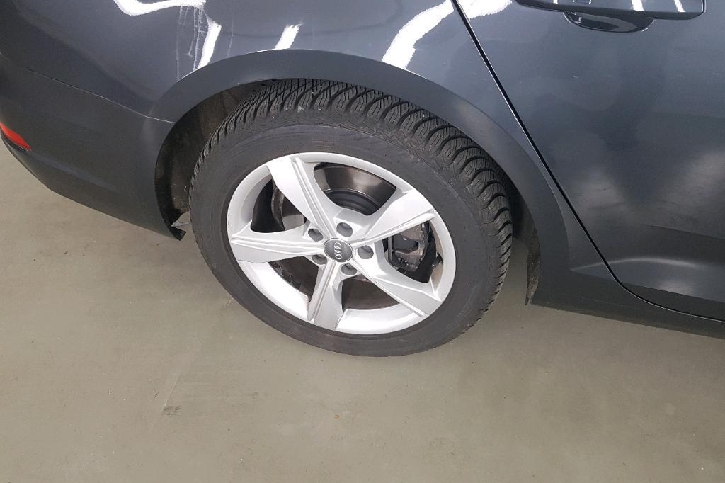Audi A4 Avant 2019 photo 21