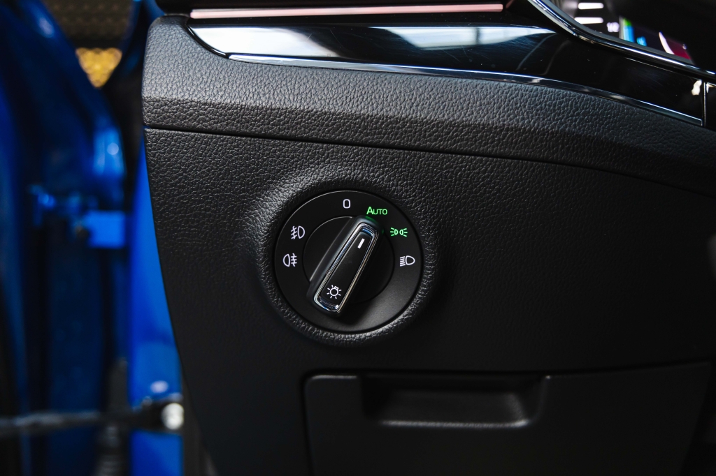 Skoda Superb Plug In Hybrid 2020 фото 22