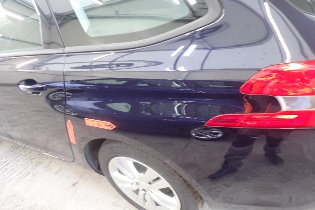 Peugeot 308 2018 фото 10