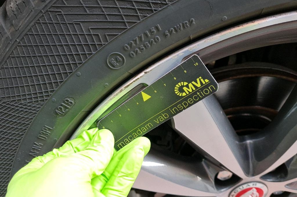 Jaguar F-Pace 2018 photo 50