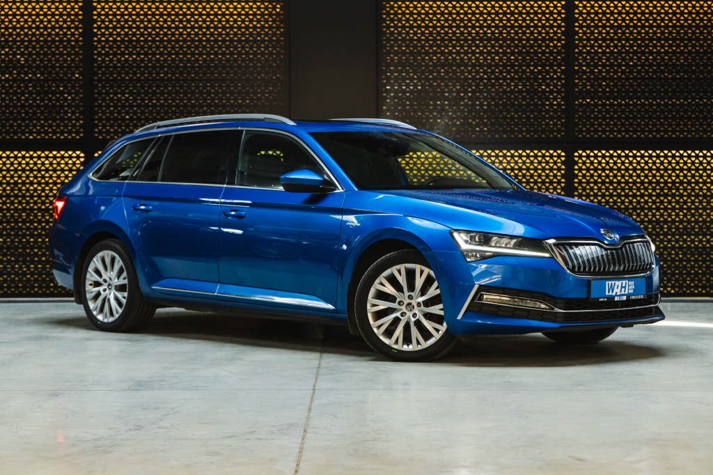 Skoda Superb Plug In Hybrid 2020 фото 6