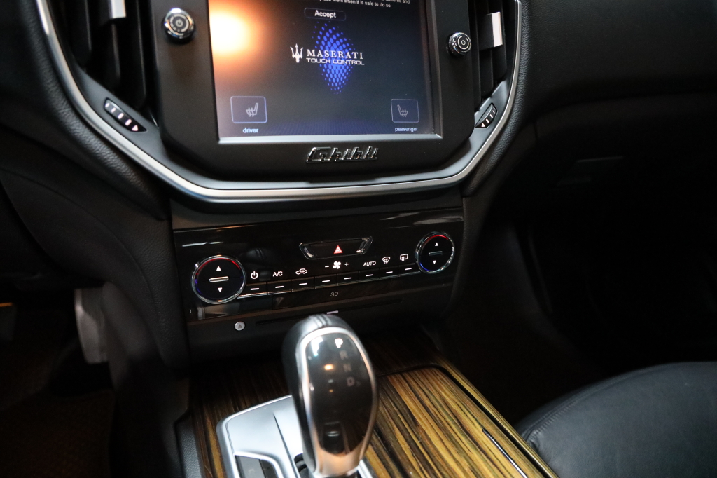 Maserati Ghibli 2013 фото 21