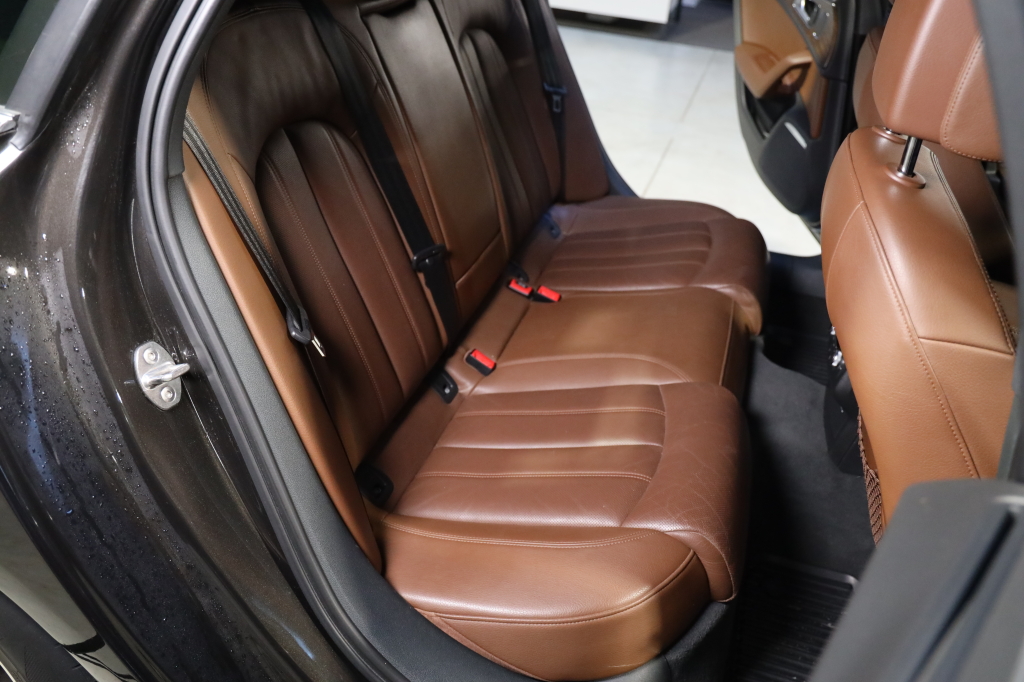 Audi A6 2014 photo 18