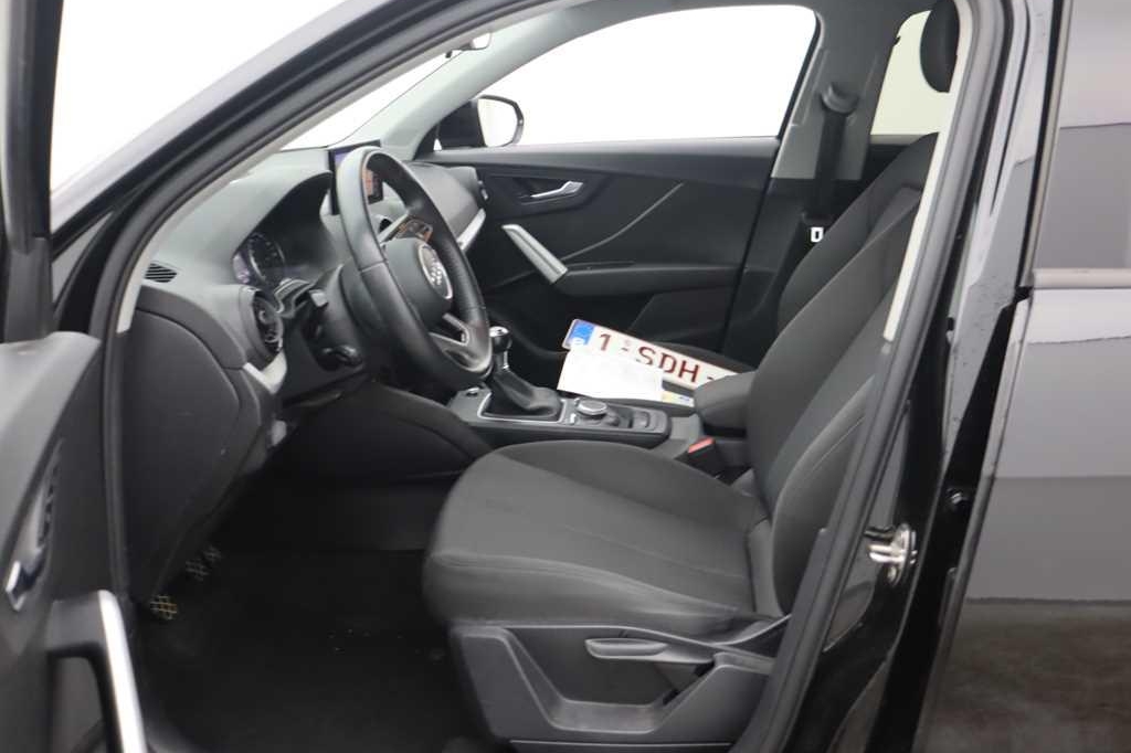 Audi Q2 2017 фото 4