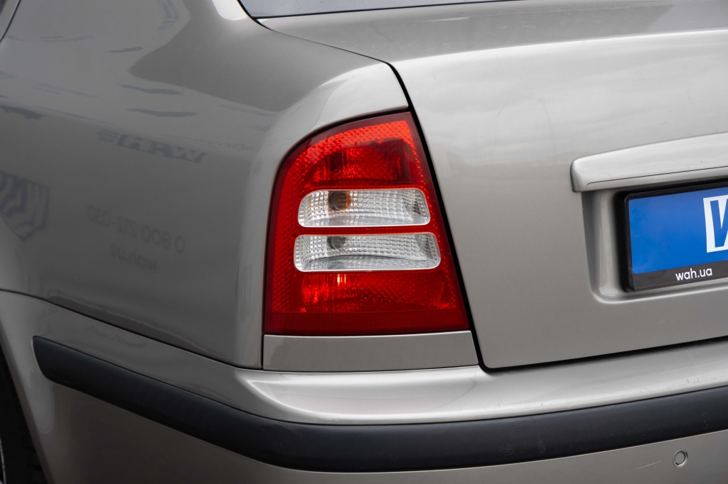 Skoda Octavia 2006 photo 10