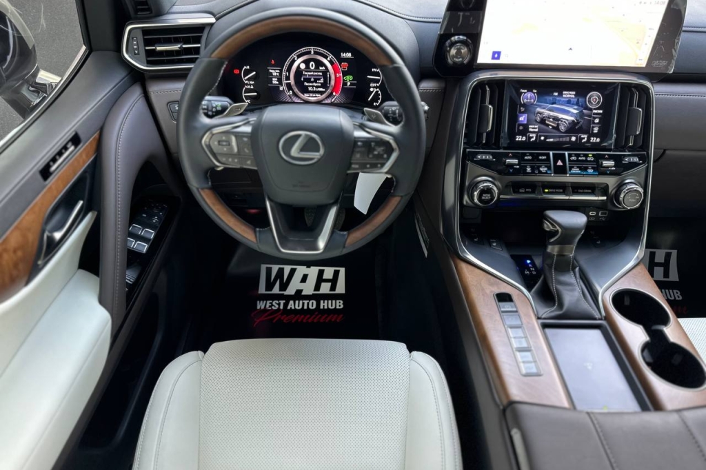 Lexus LX 500d 2022 photo 20