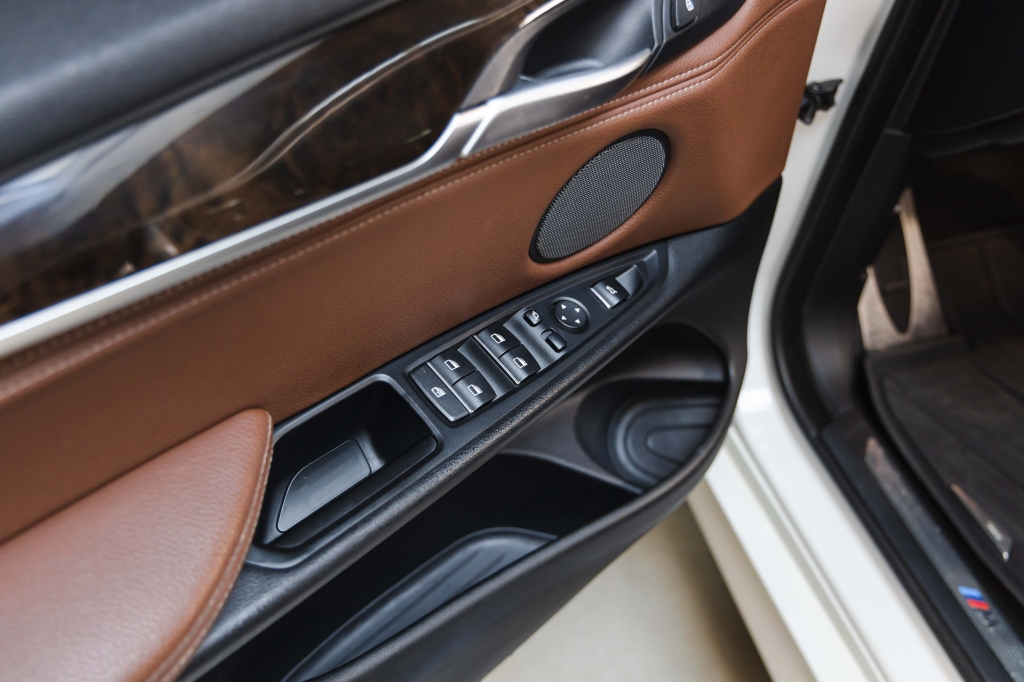 BMW X5 2017 фото 14