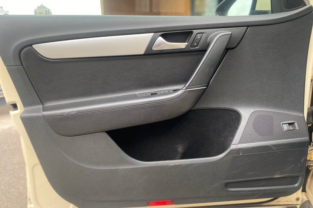 Volkswagen Passat 2014 photo 6