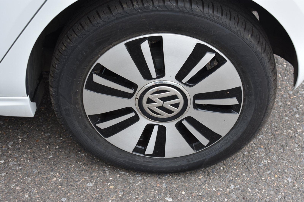 Volkswagen eUp! 2014 photo 5
