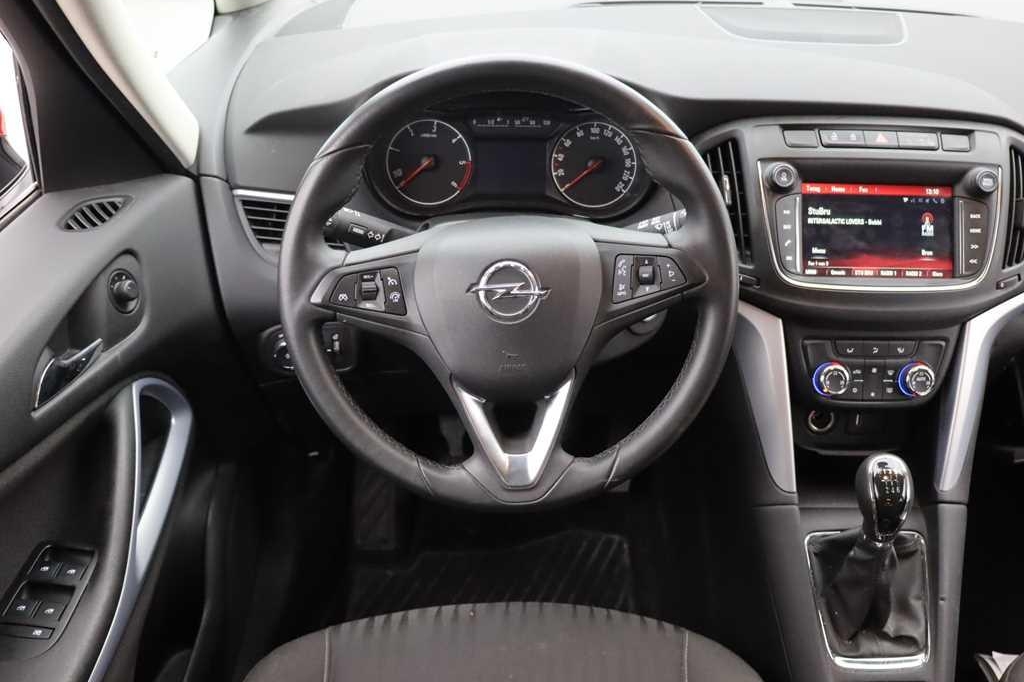 Opel Zafira 2017 photo 1
