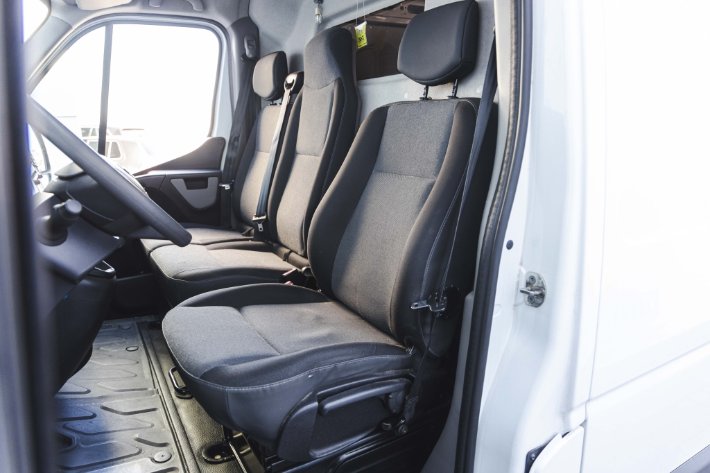 Nissan NV400 2017 photo 16