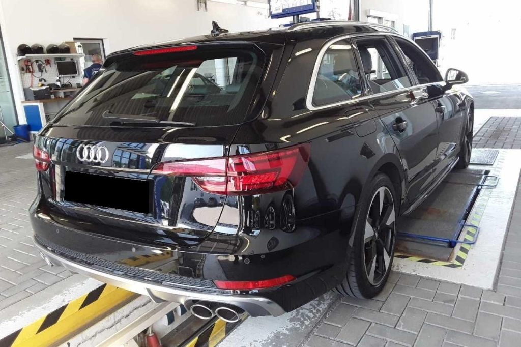 Audi S4 Avant 2018 photo 8