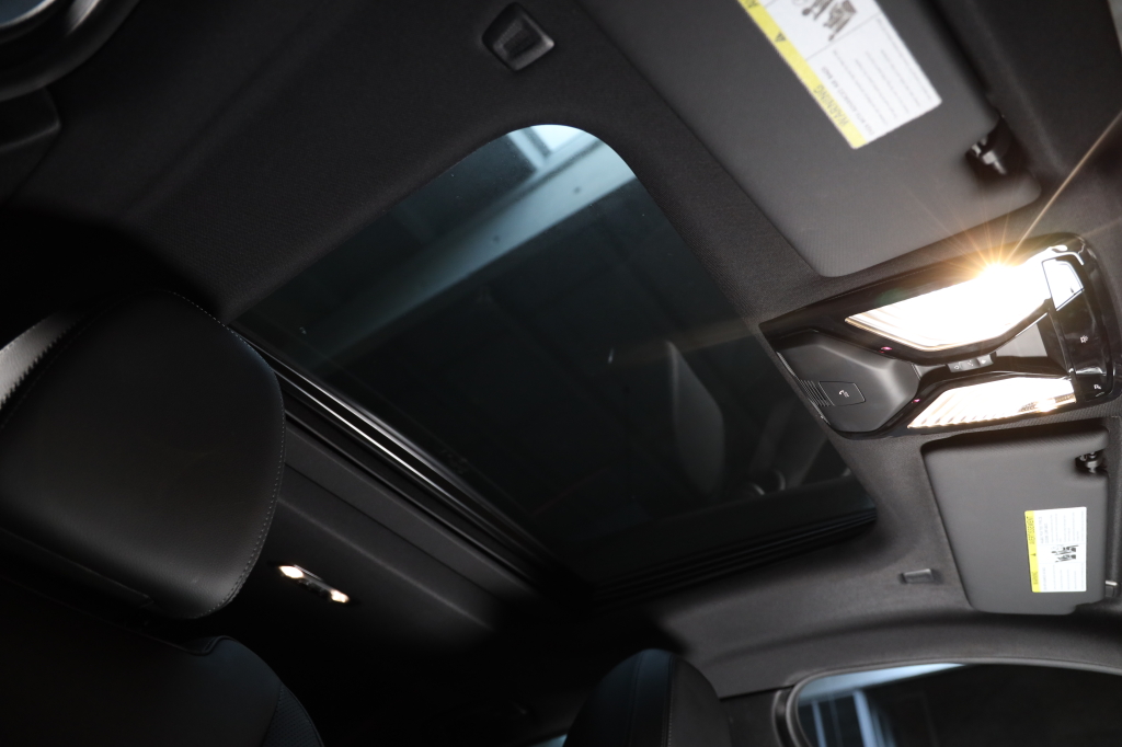 BMW i4 2023 фото 22