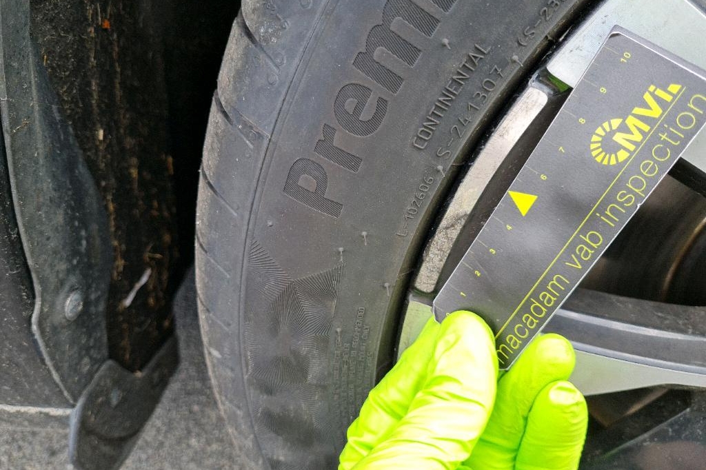 Volvo V60 2017 фото 10