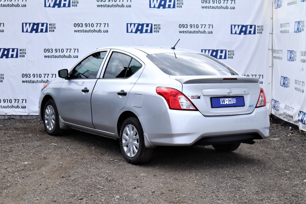 Nissan Versa 2016 фото 1