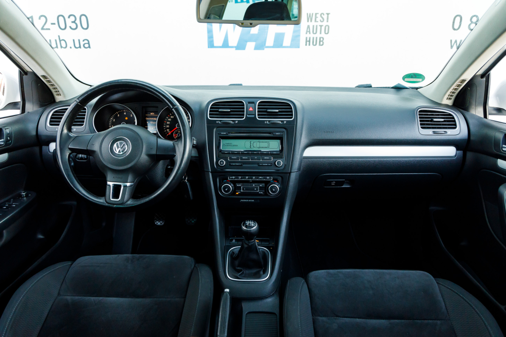Volkswagen Golf VI 2010 фото 16