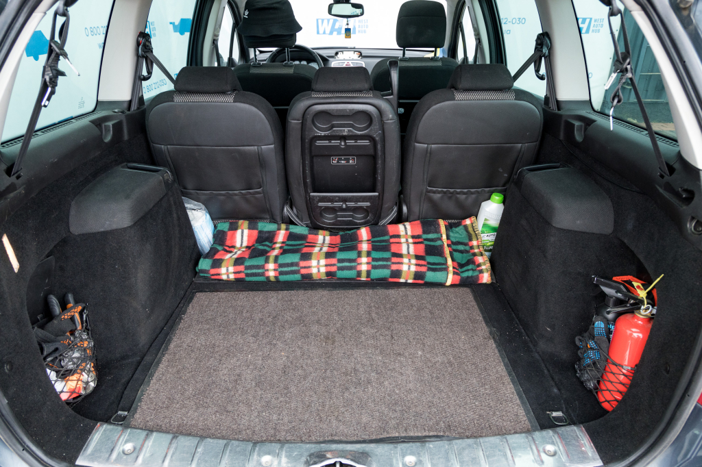 Peugeot 307 SW 2008 фото 24